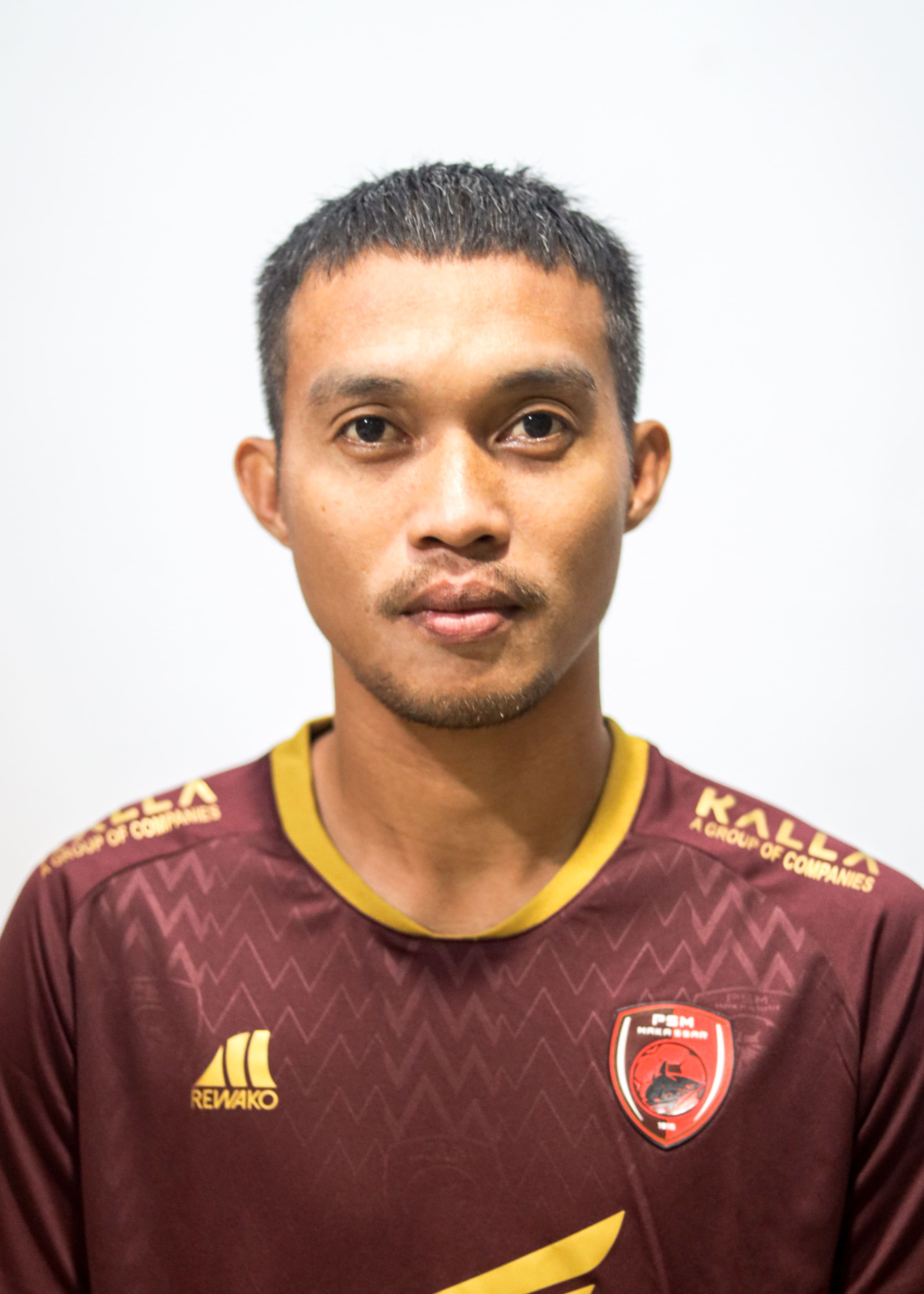 AKBAR TANJUNG